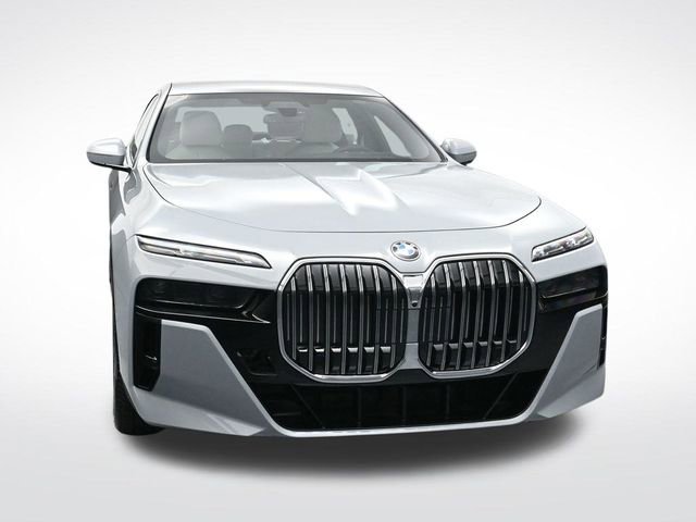 New 2025 BMW 760i xDrive w/ Executive Package image 11