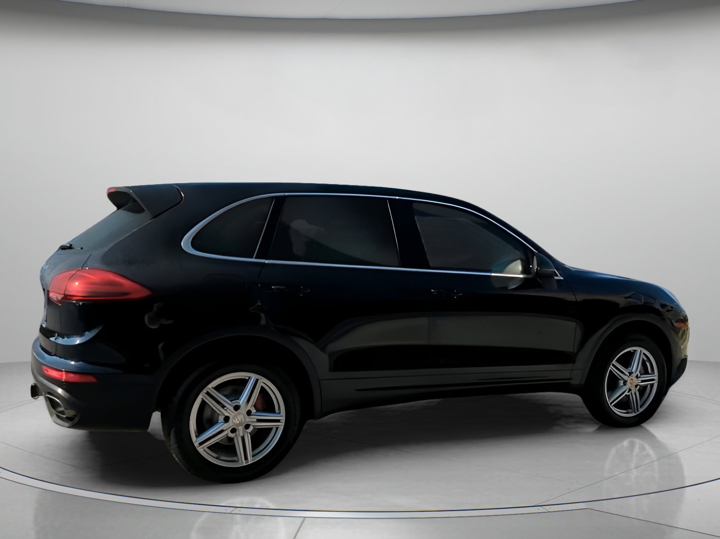 Used 2016 Porsche Cayenne image 29
