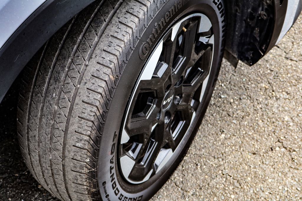 Used 2025 Kia Sorento S w/ Panoramic Sunroof Package image 41