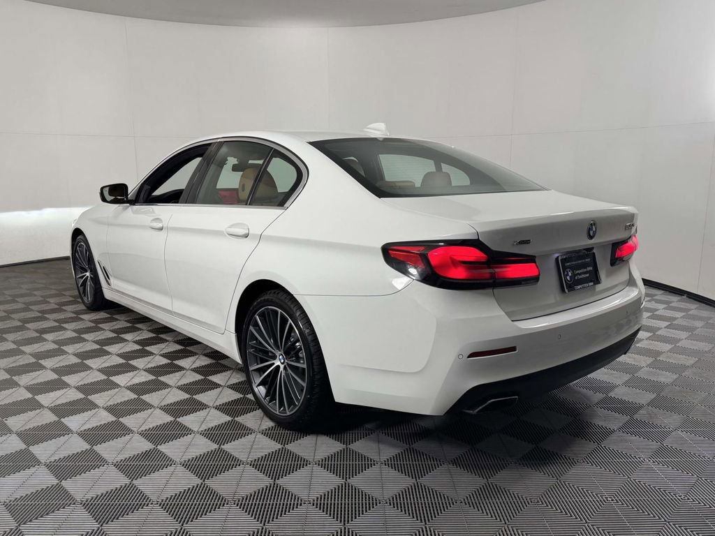 Used 2022 BMW 530i xDrive w/ Convenience Package AWD/4WD image 8