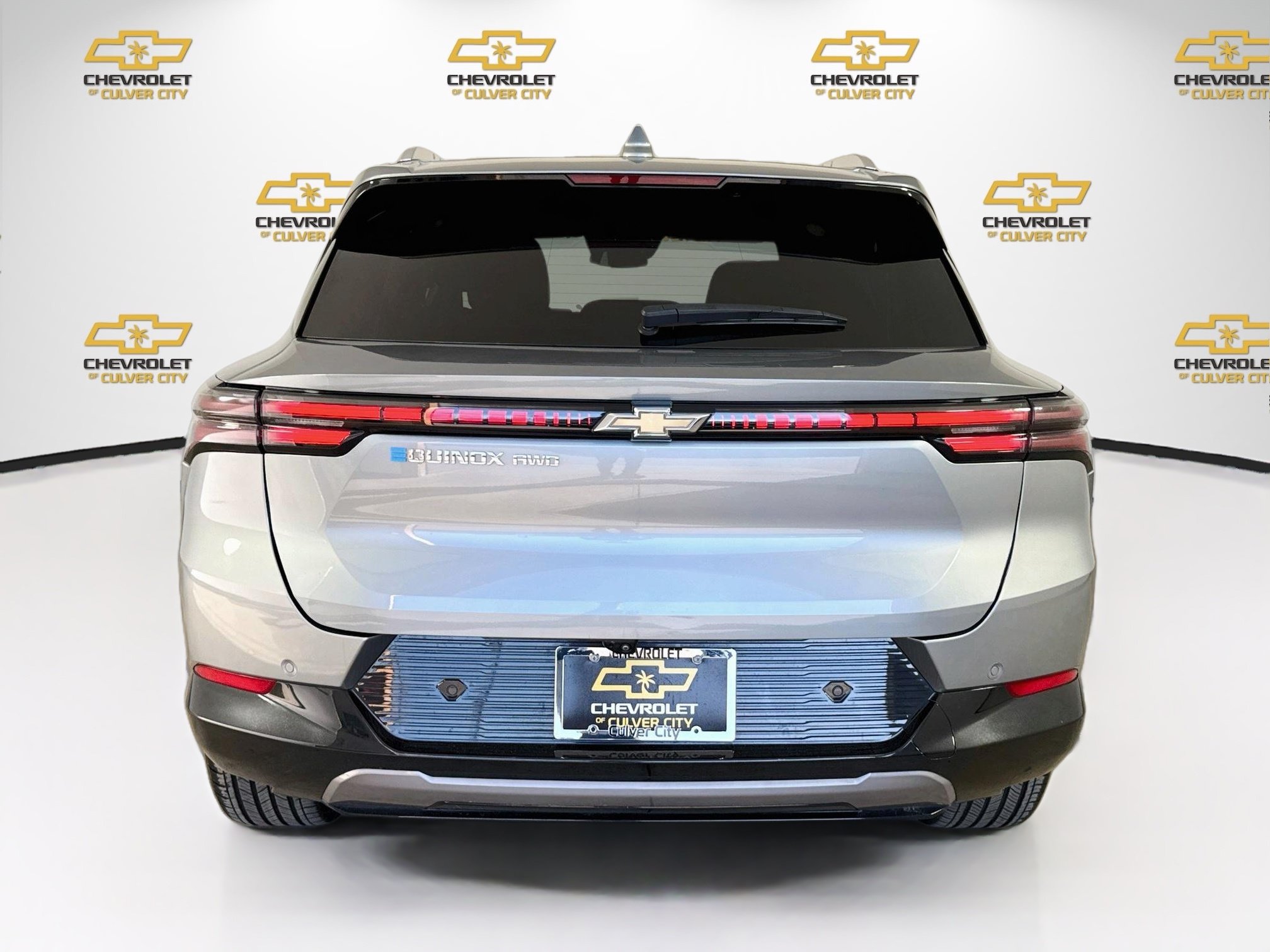 Used 2024 Chevrolet Equinox EV LT AWD/4WD image 7