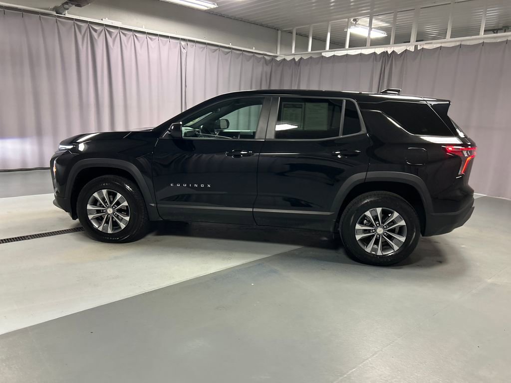 Used 2025 Chevrolet Equinox LT image 4