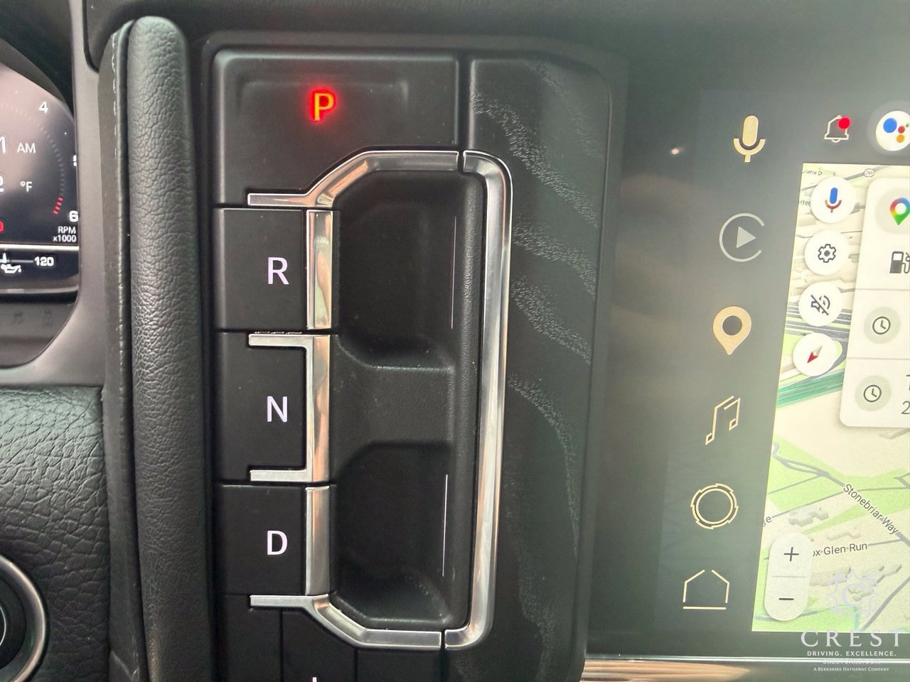 Used 2023 GMC Yukon Denali w/ Denali Reserve Package RWD image 24