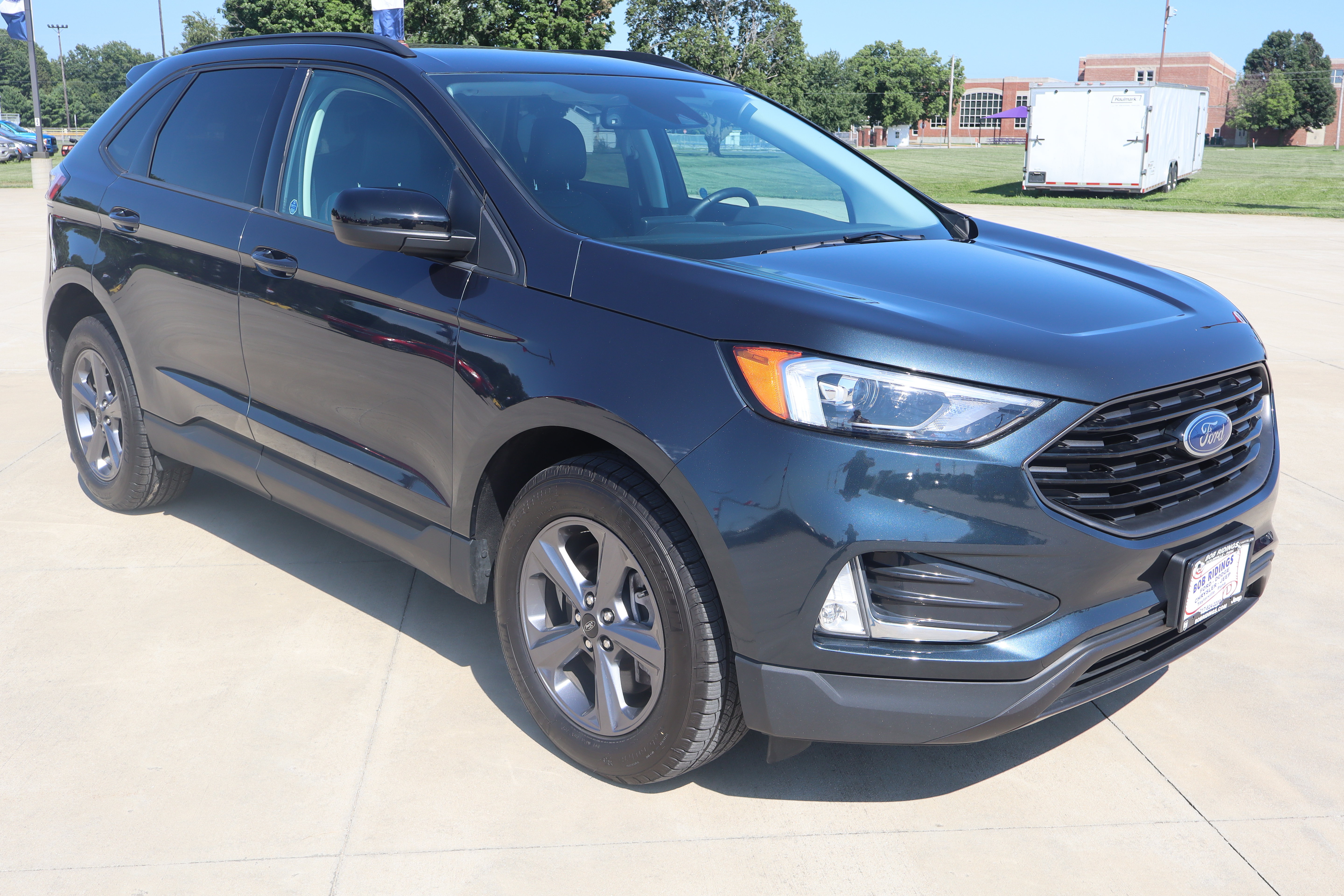 Used 2024 Ford Edge SEL w/ Sport Appearance Package AWD/4WD image 4