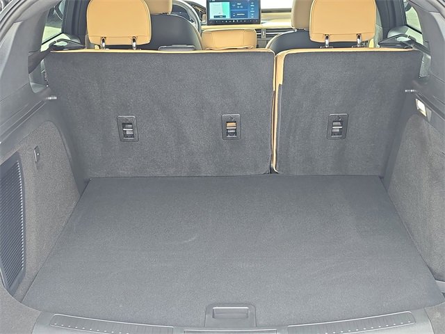 Used 2023 Lincoln Corsair Reserve image 5