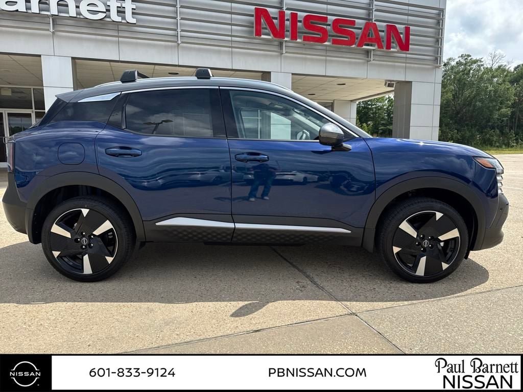 New 2025 Nissan Kicks SR FWD image 12