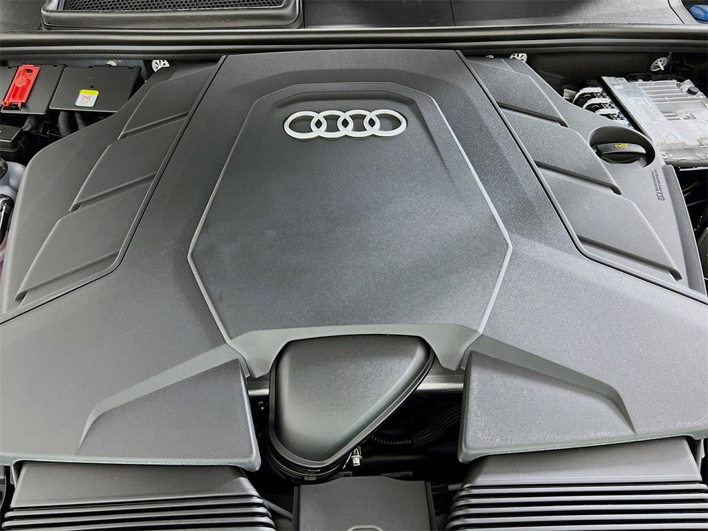New 2025 Audi Q8 Premium image 32