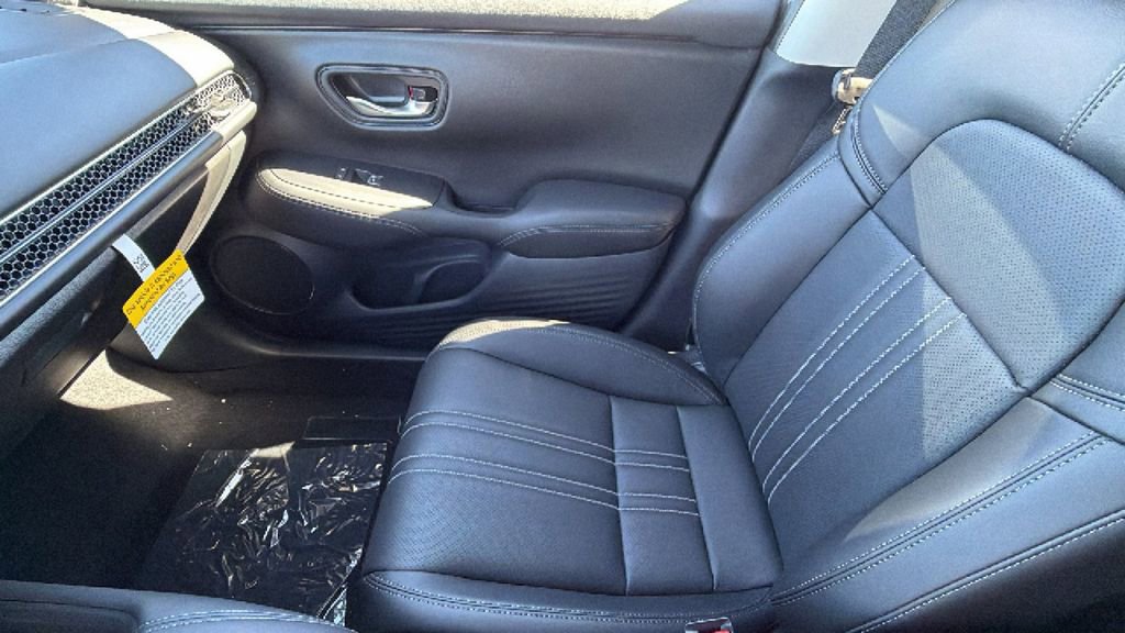 New 2026 Honda HR-V EX-L image 12