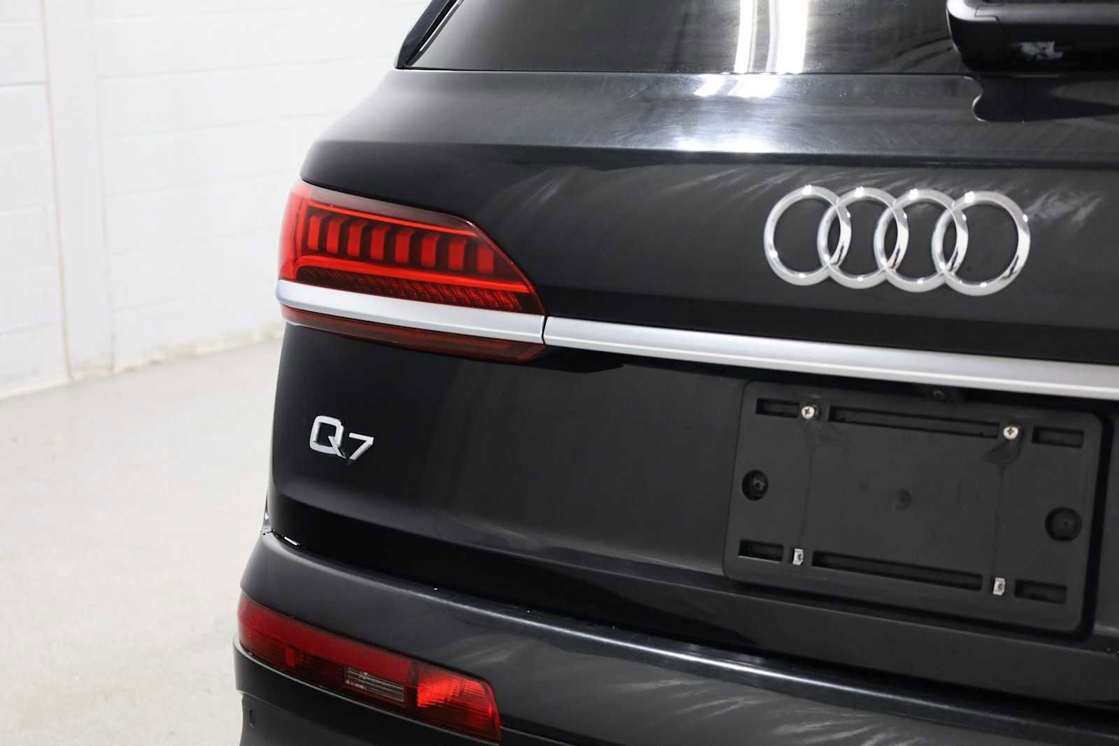 Used 2022 Audi Q7 Premium Plus image 8