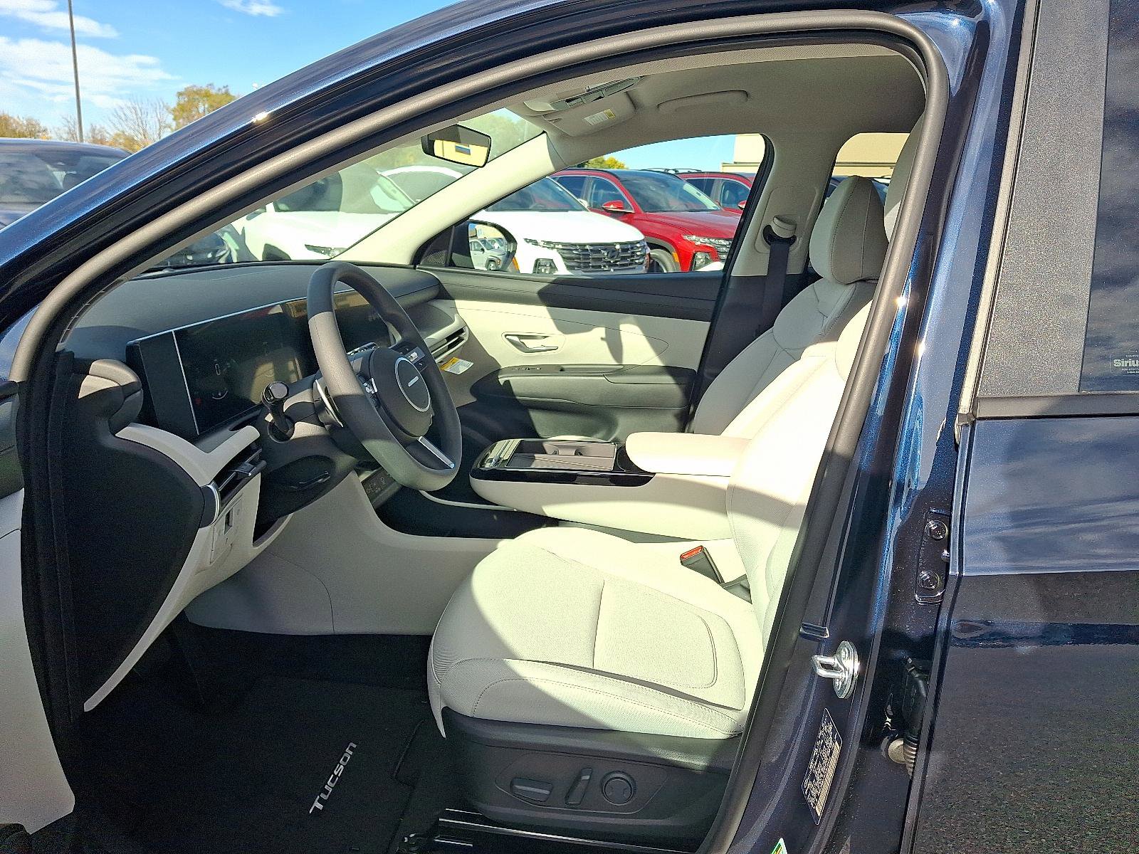 New 2026 Hyundai Tucson SEL image 9