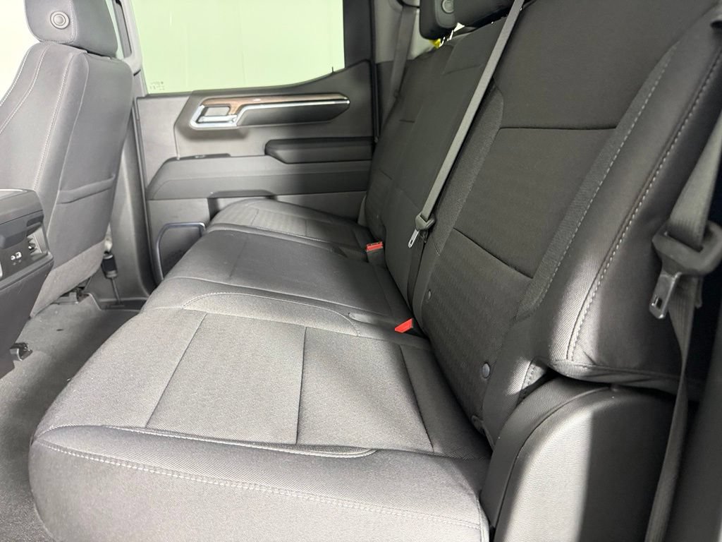 Used 2024 Chevrolet Silverado 1500 LT Trail Boss w/ Convenience Package II AWD/4WD image 28