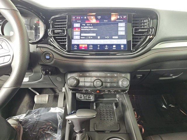 Used 2025 Dodge Durango R/T image 19