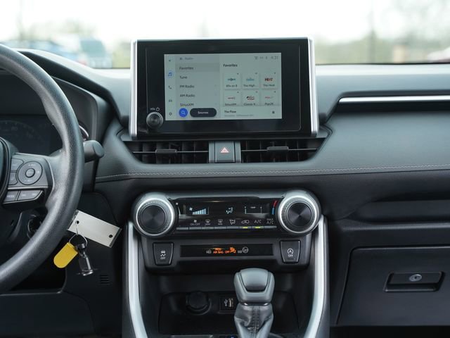 Used 2024 Toyota RAV4 LE FWD image 28