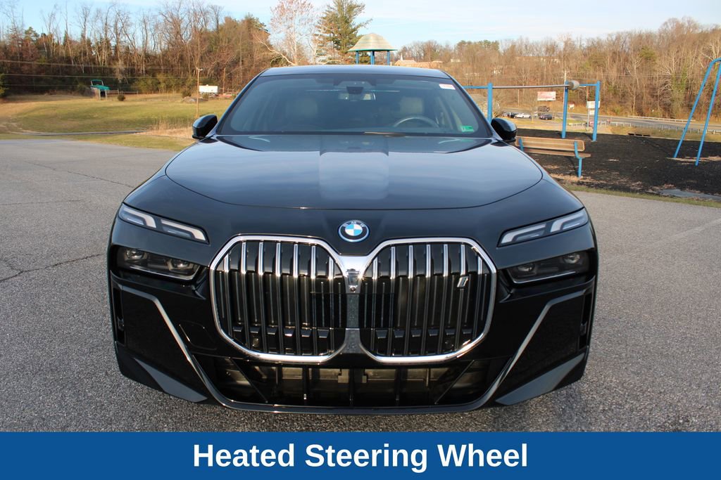 Used 2024 BMW i7 xDrive60 image 5