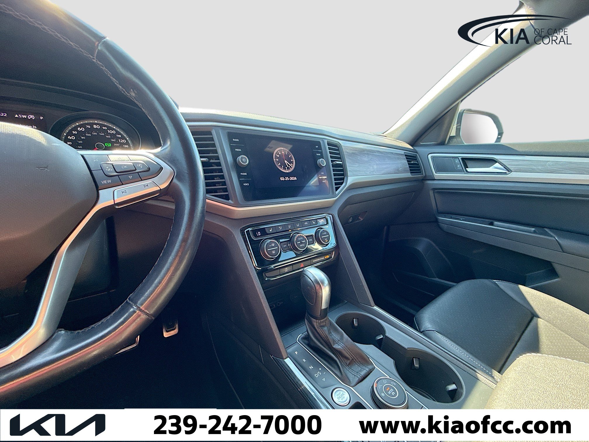 Used 2020 Volkswagen Atlas Cross Sport SE w/ Towing Package image 26