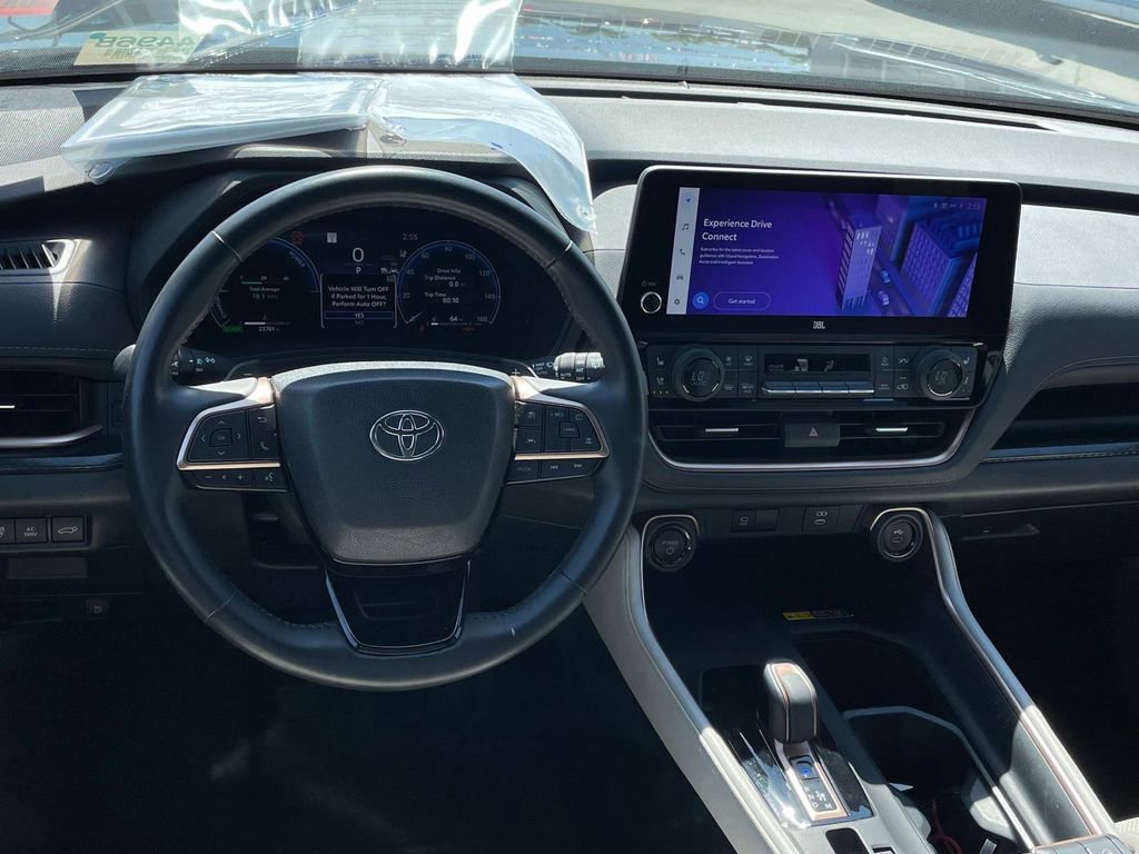 Used 2024 Toyota Grand Highlander AWD Hybrid image 9