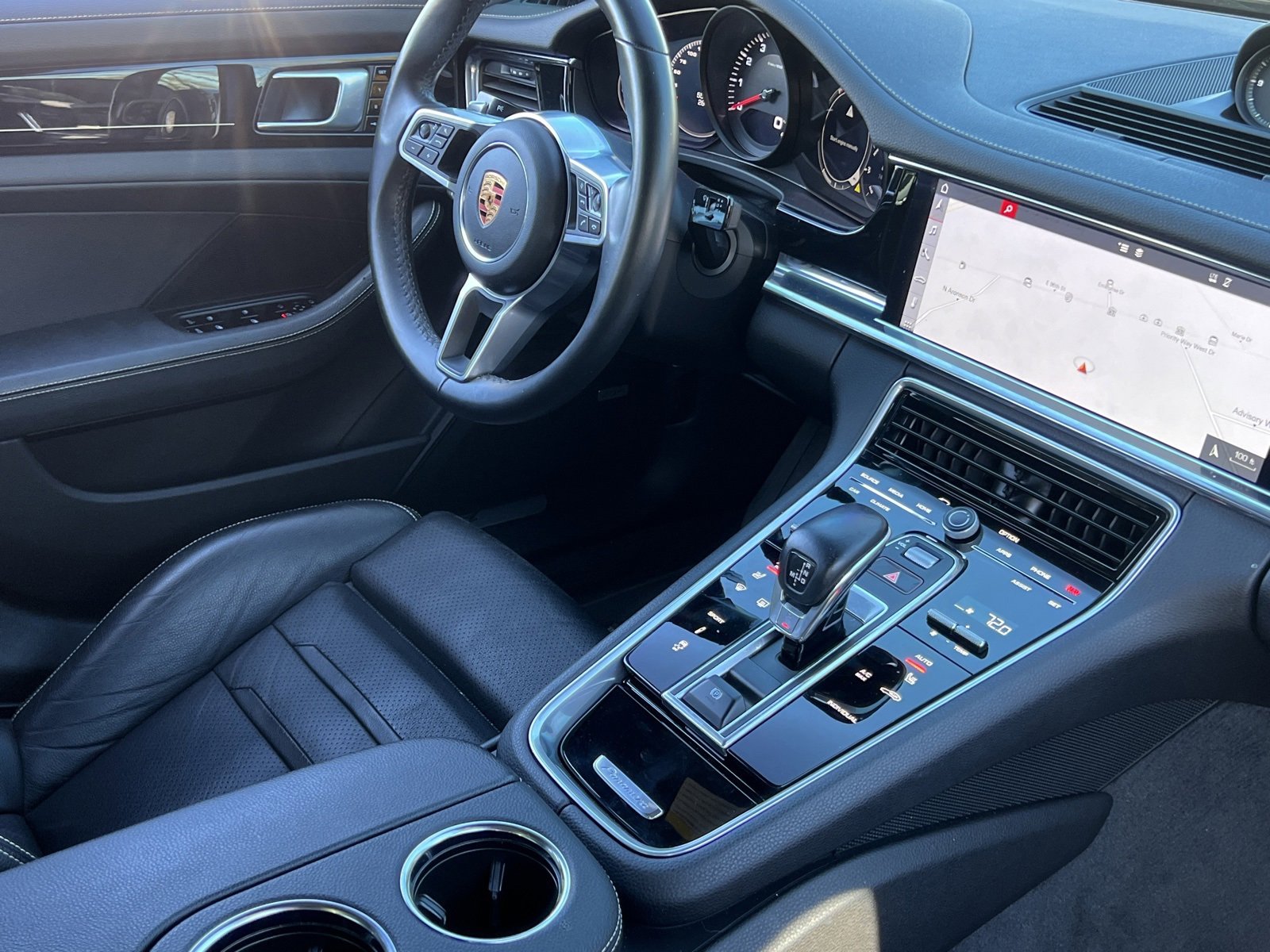 Certified 2020 Porsche Panamera Edition image 12