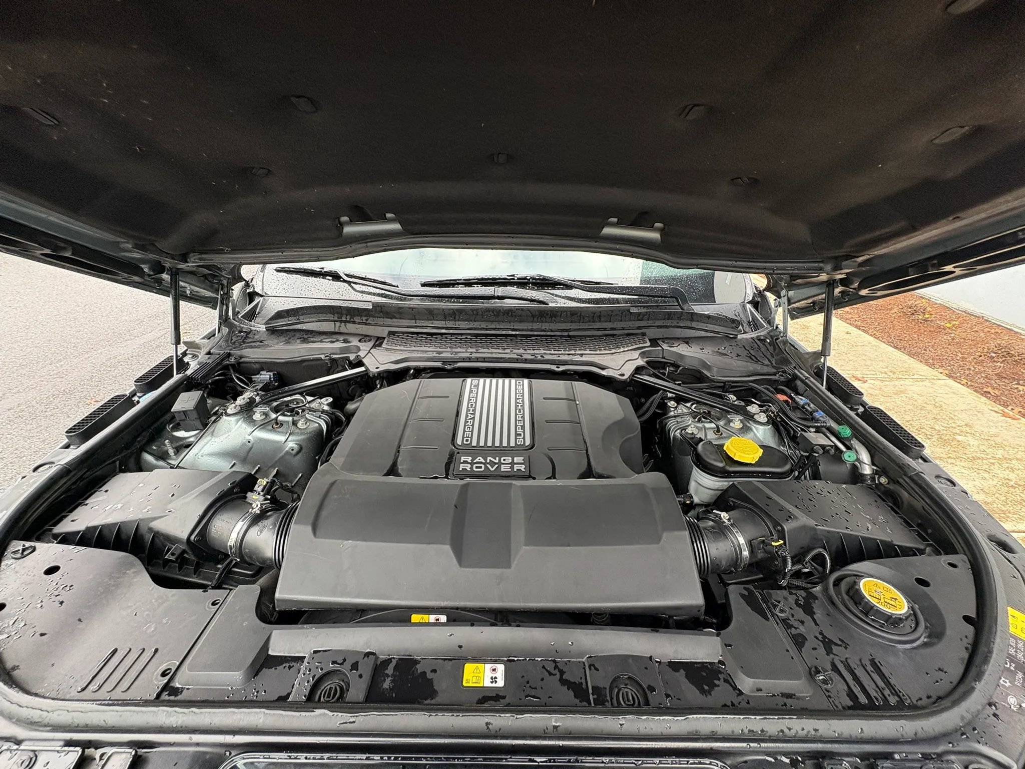 Used 2014 Land Rover Range Rover Sport Supercharged image 28