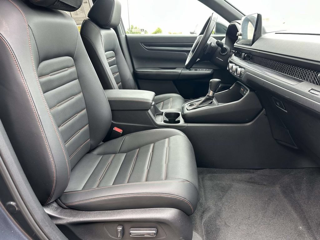 Used 2025 Honda CR-V Sport-L image 7