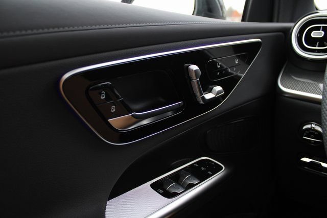 New 2026 Mercedes-Benz GLC 300 4MATIC image 24