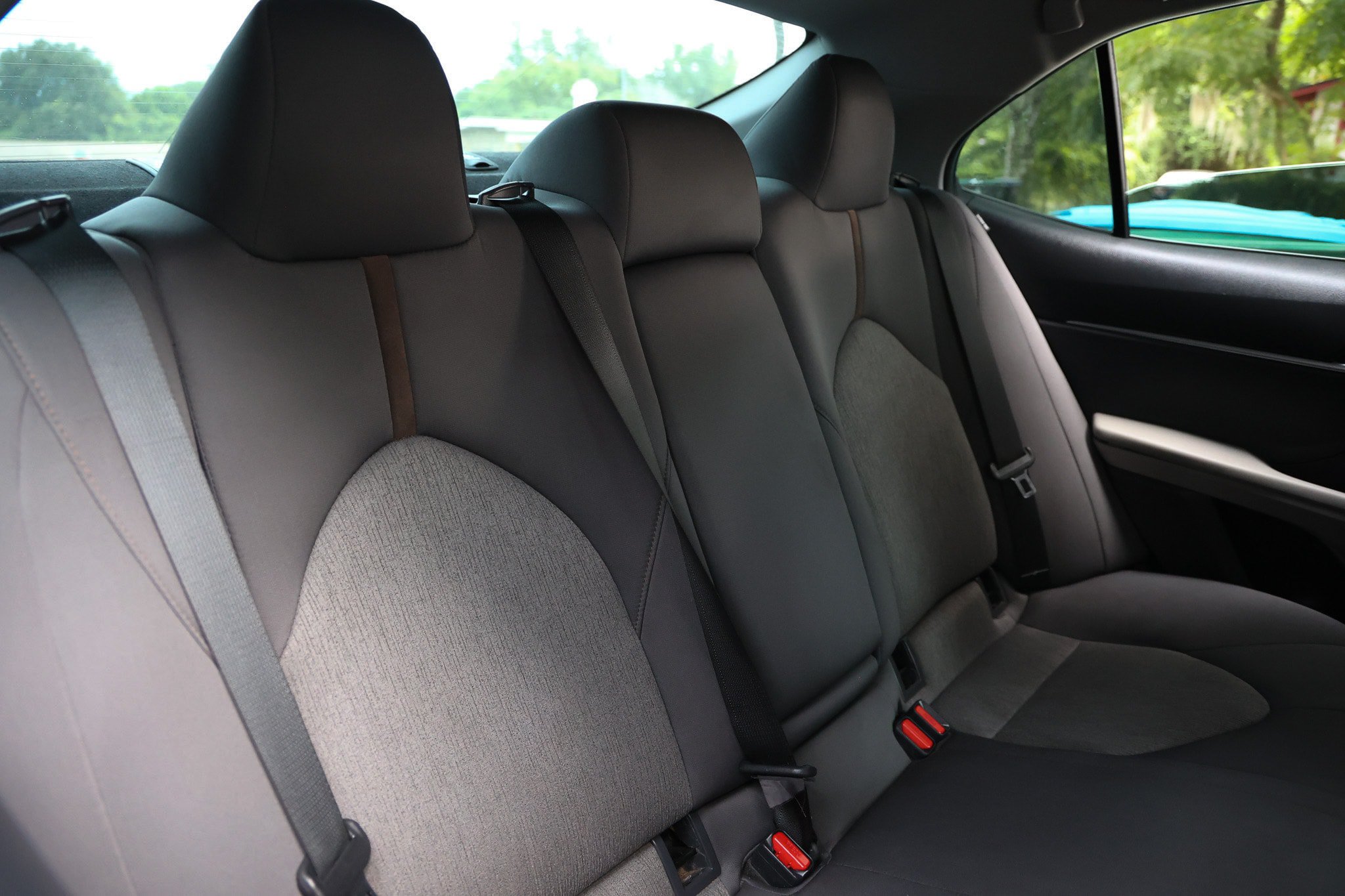 Used 2018 Toyota Camry LE FWD image 18