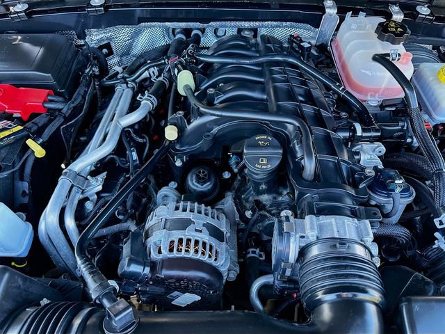 Used 2024 Jeep Wrangler Sahara w/ Technology Group image 29