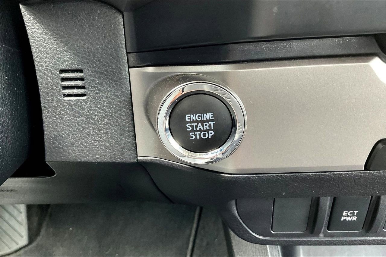 Used 2023 Toyota Tacoma SR5 RWD image 27