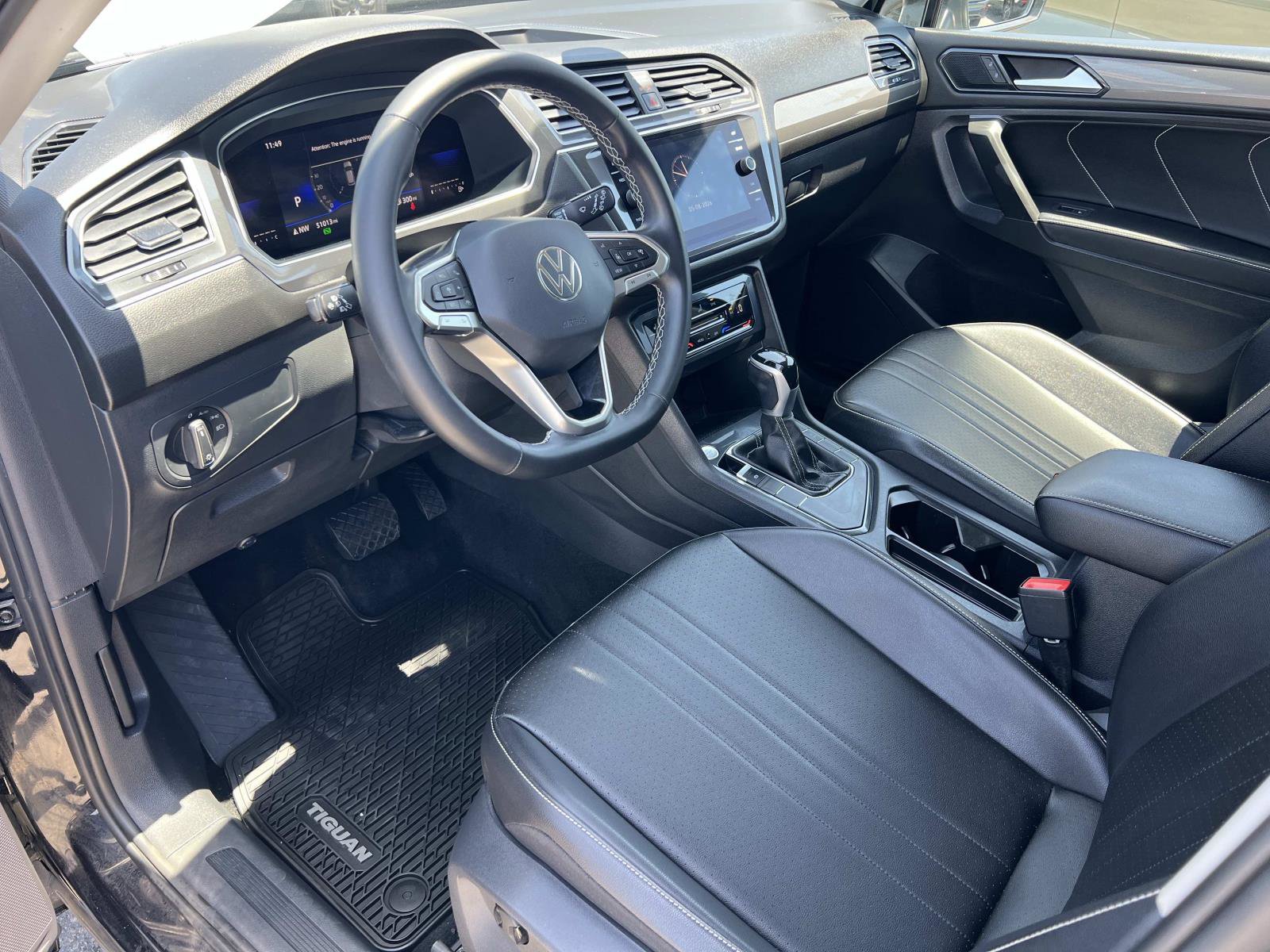 Certified 2022 Volkswagen Tiguan SE FWD image 5