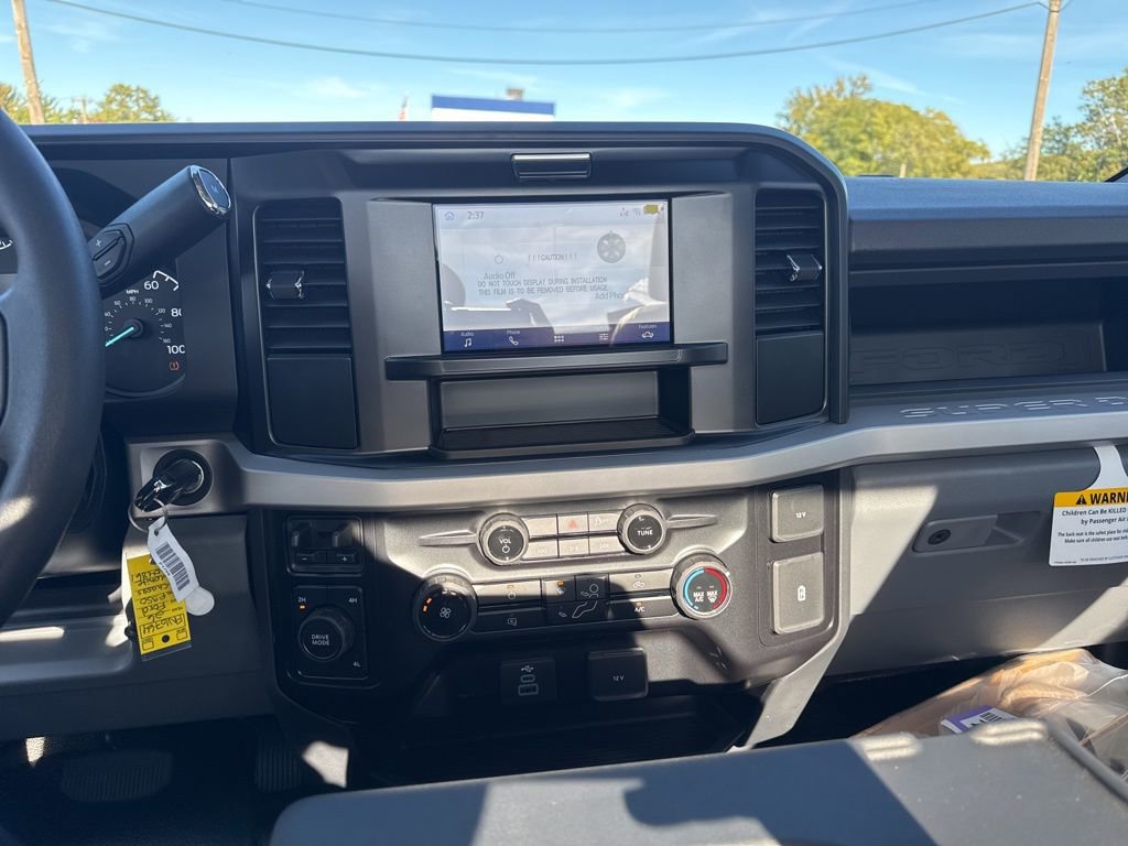 New 2026 Ford F350 XL w/ XL Chrome Package image 14