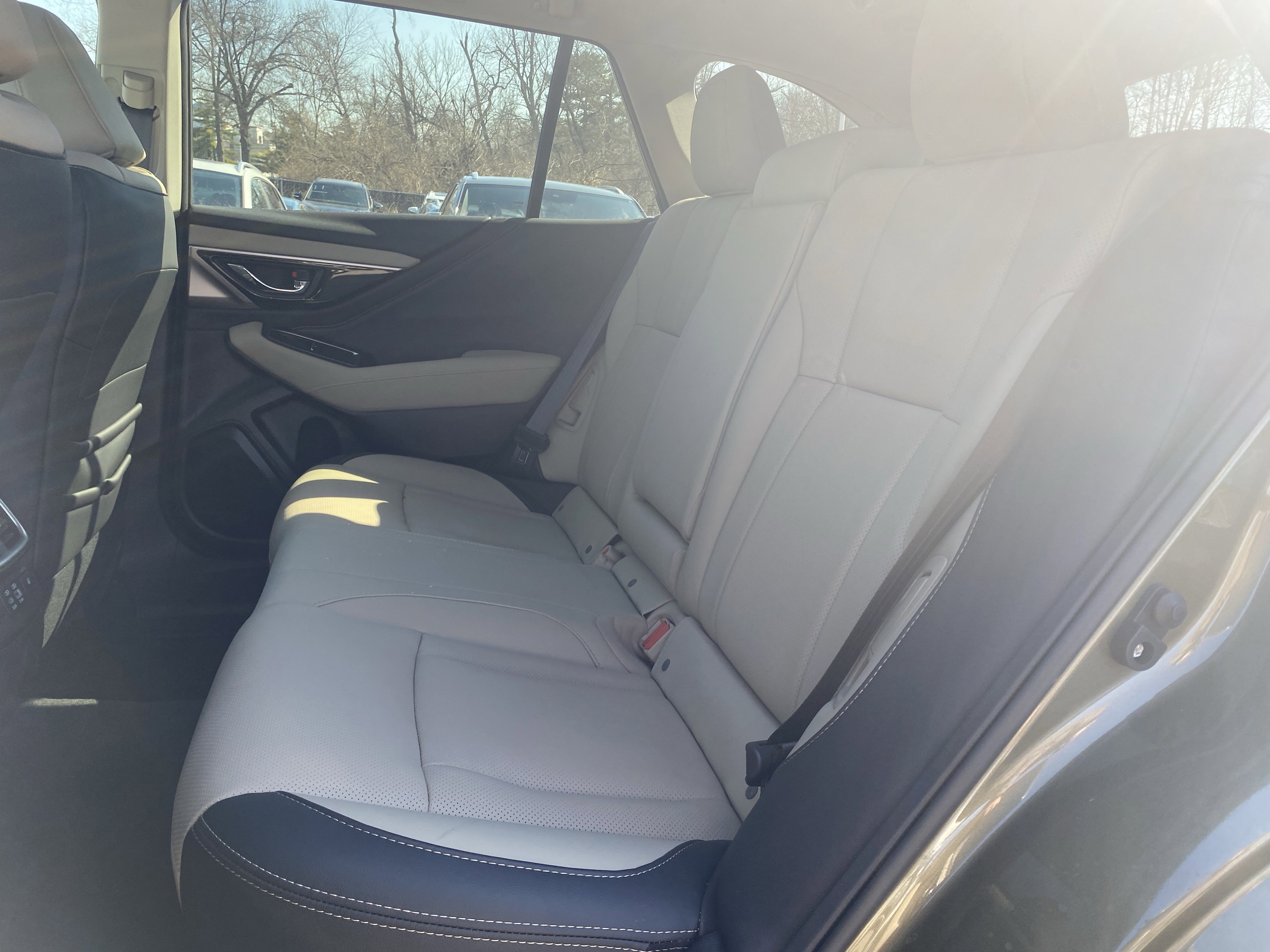 Used 2023 Subaru Outback Limited image 22