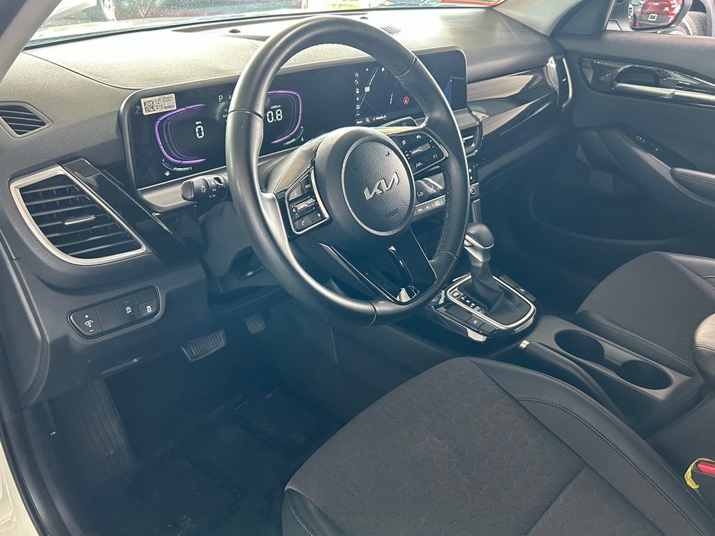 Used 2026 Kia Seltos S FWD image 15