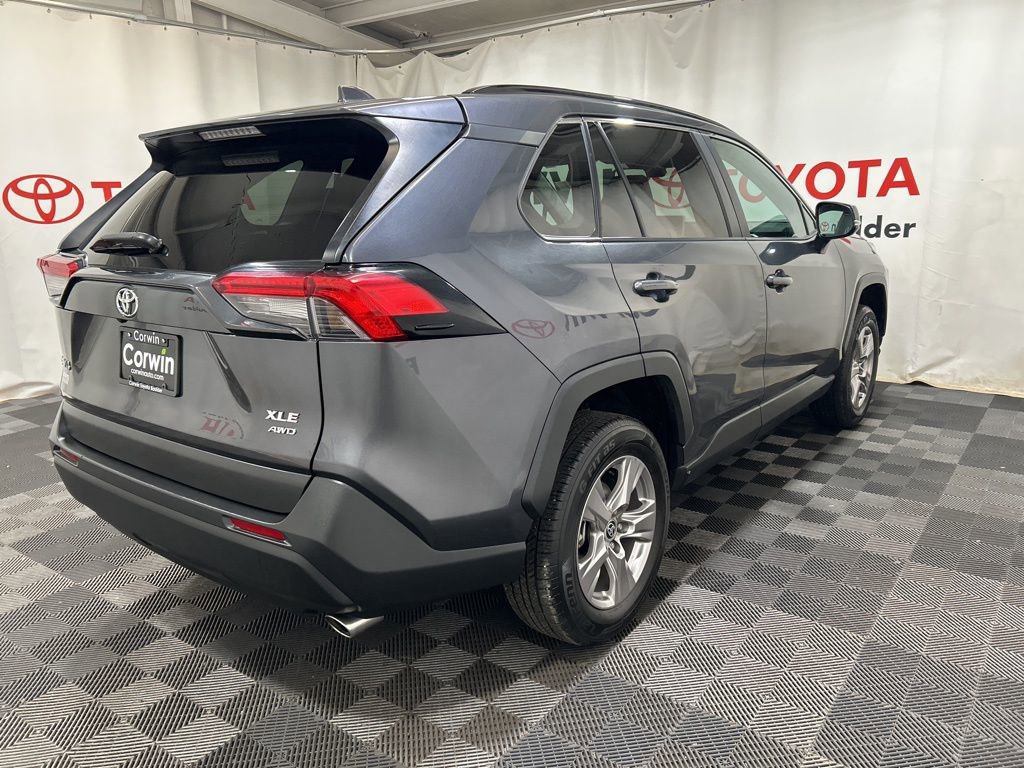 Used 2023 Toyota RAV4 XLE AWD/4WD image 8