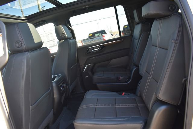 New 2026 Chevrolet Suburban High Country image 28