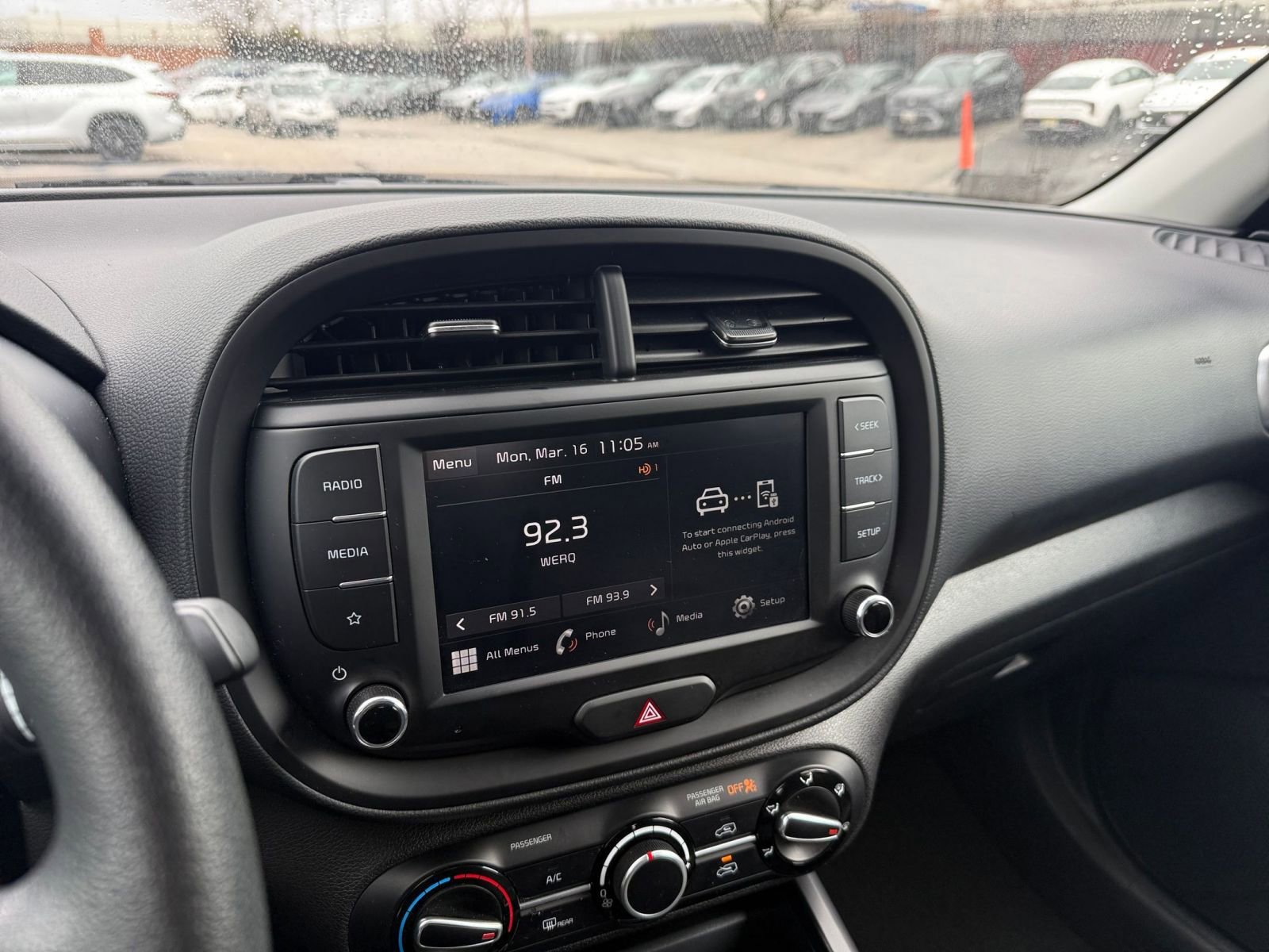 Used 2025 Kia Soul LX w/ LX Technology Package image 20