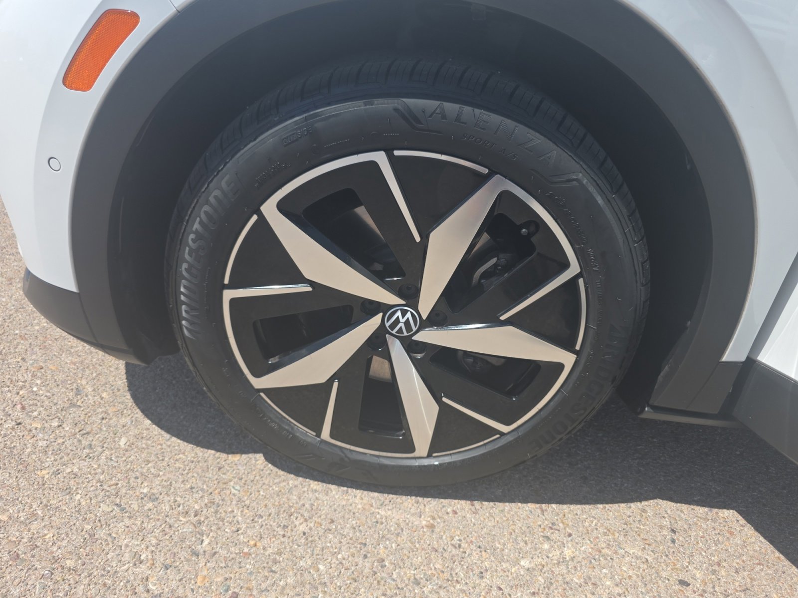 Used 2023 Volkswagen ID.4 Pro S RWD image 26