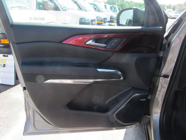 Used 2026 Chevrolet Traverse Z71 w/ Enhanced Driving Package AWD/4WD image 8