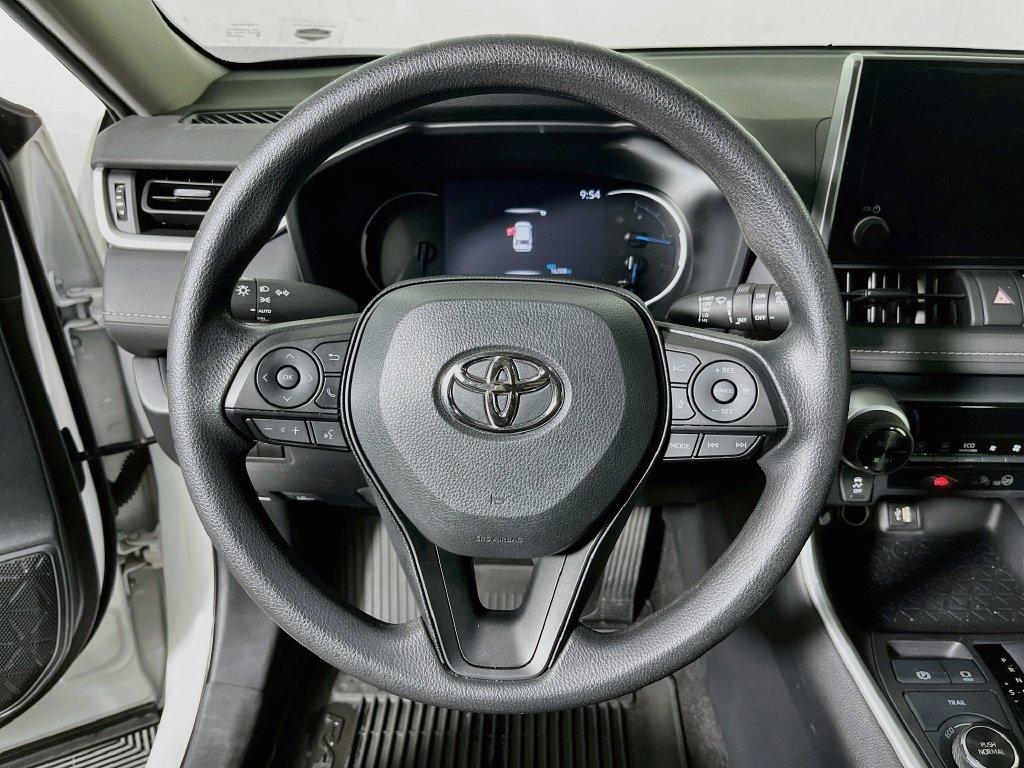 Used 2024 Toyota RAV4 XLE AWD/4WD image 15