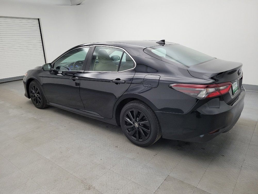 Used 2023 Toyota Camry LE image 3