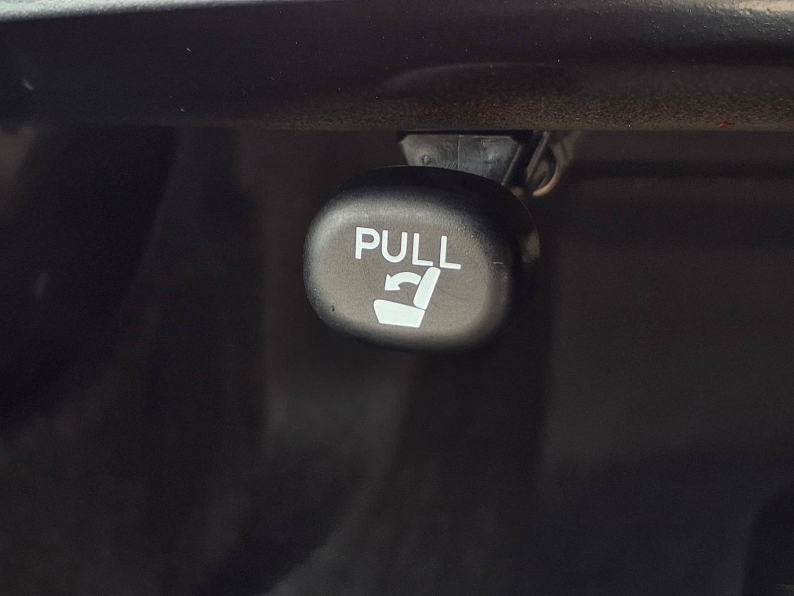 Certified 2025 Toyota Camry XLE FWD image 25
