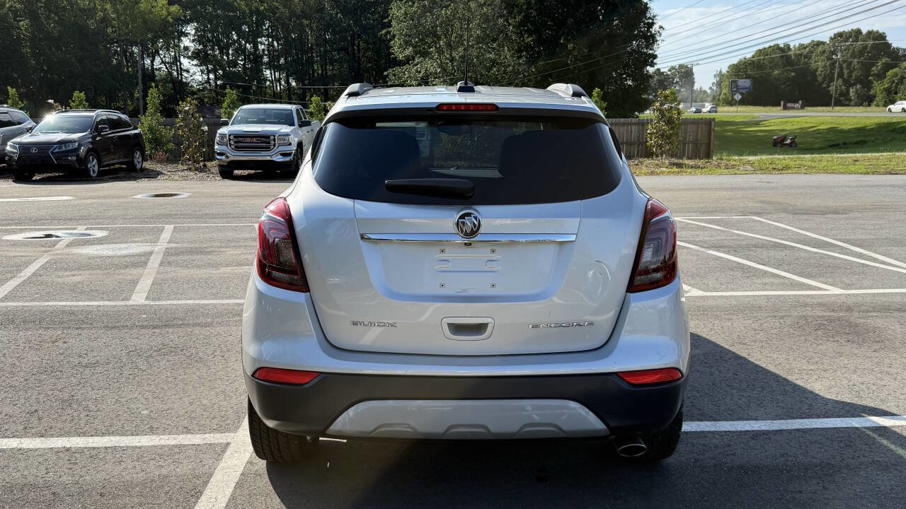 Used 2018 Buick Encore Essence FWD image 7