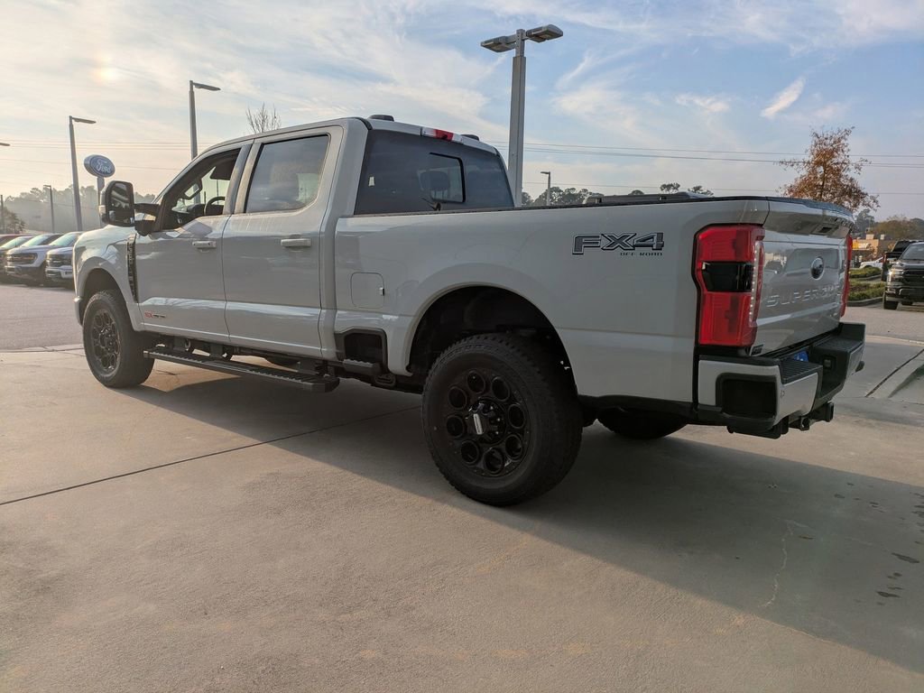 New 2026 Ford F350 Lariat w/ Black Appearance Package image 6