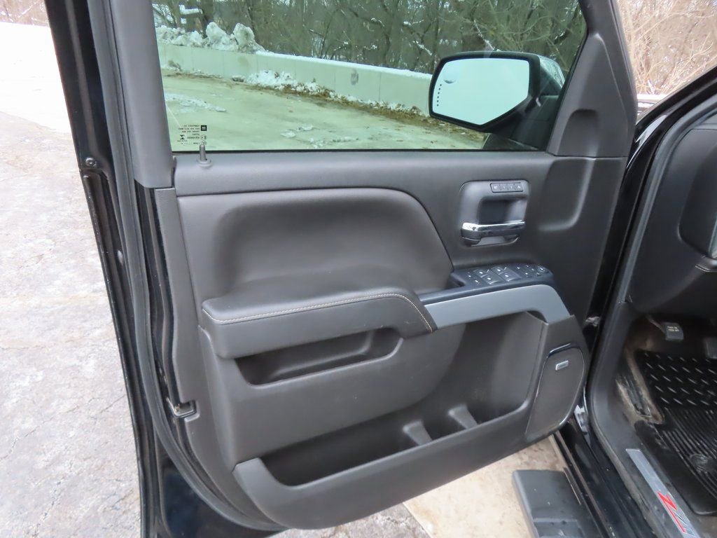 Used 2018 Chevrolet Silverado 1500 LTZ Z71 AWD/4WD image 31