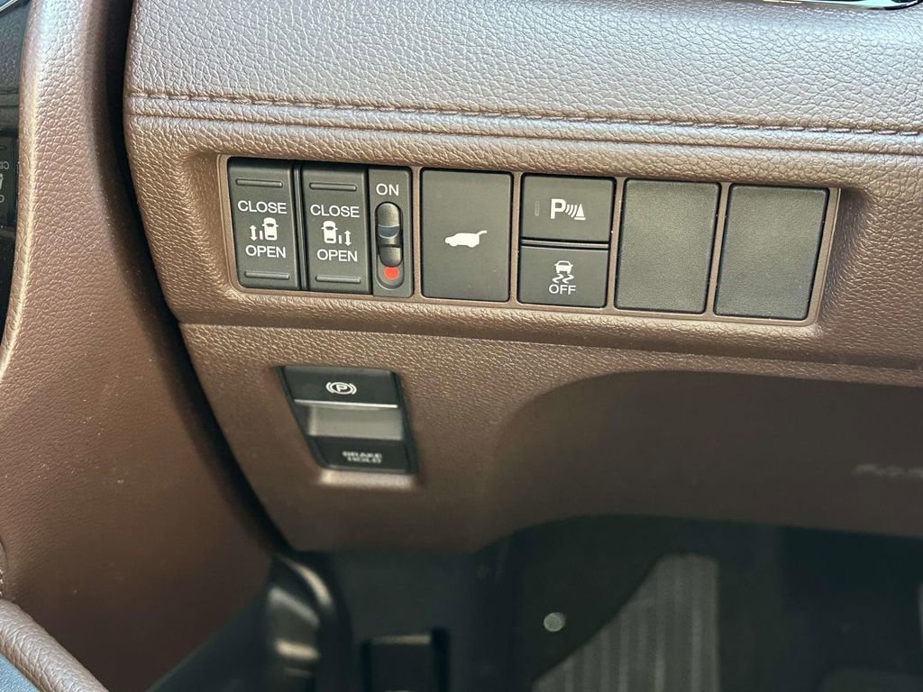New 2026 Honda Odyssey Touring image 26
