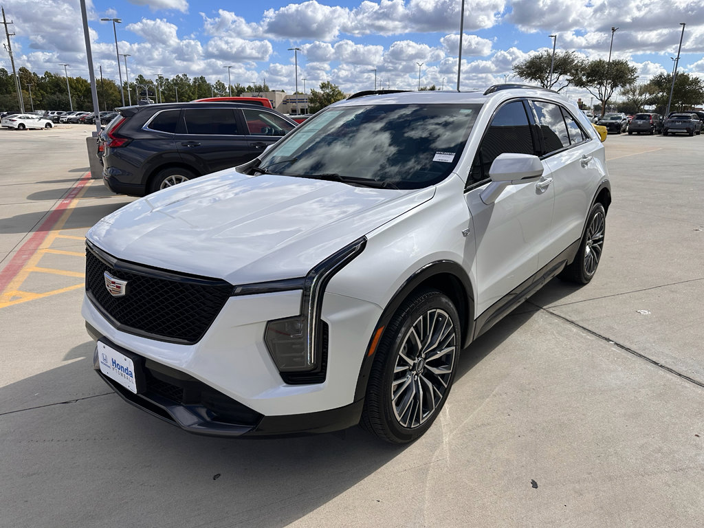 Used 2024 Cadillac XT4 Sport image 4