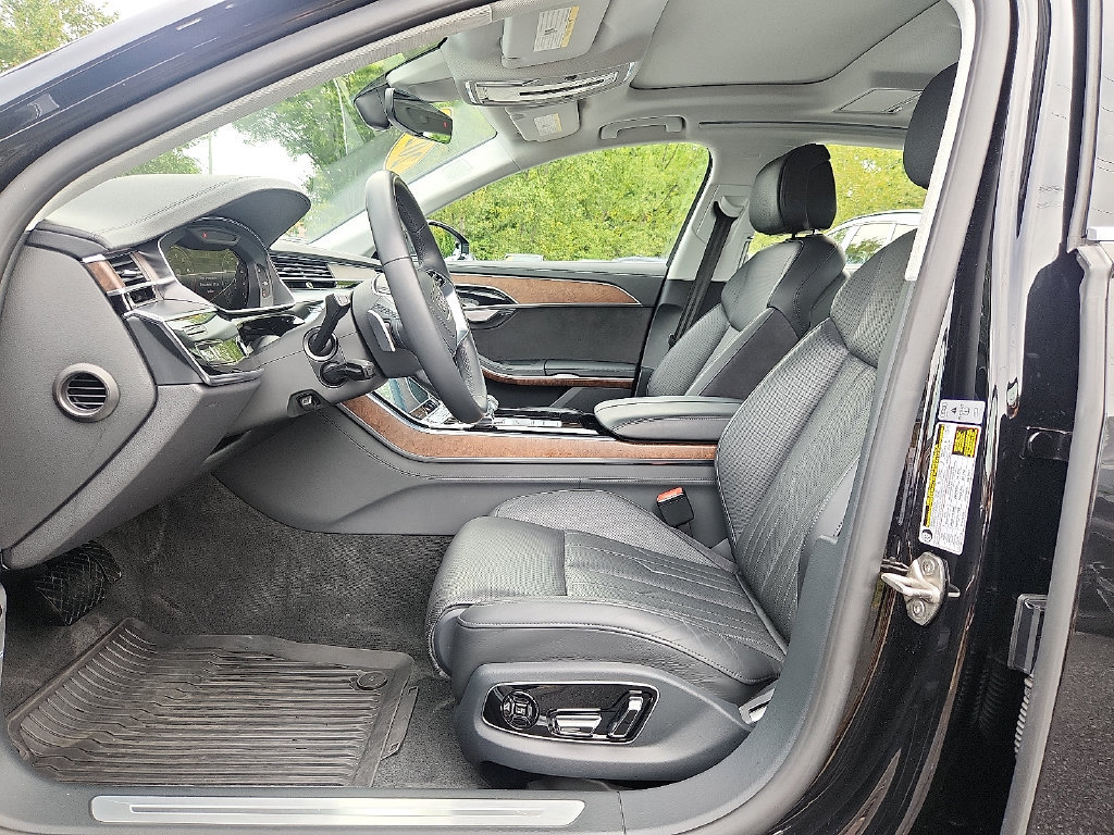 Used 2023 Audi A8 L 3.0T w/ Comfort Plus Package AWD/4WD image 17