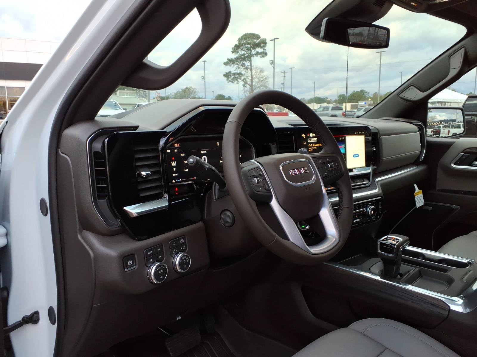 New 2026 GMC Sierra 1500 SLT w/ SLT Premium Plus Package AWD/4WD image 7