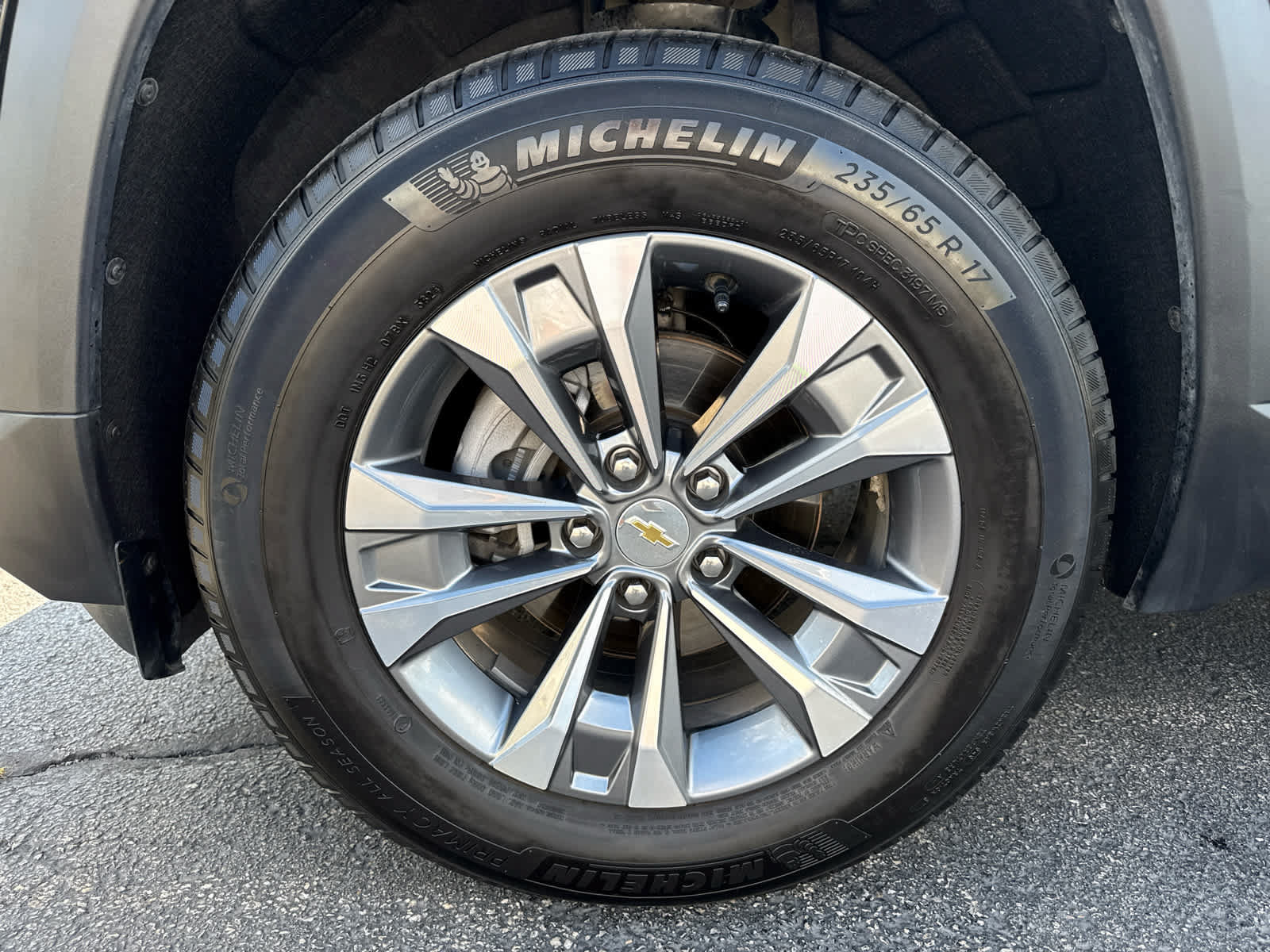 Used 2025 Chevrolet Equinox LT w/ Convenience Package II AWD/4WD image 9