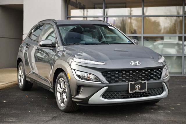 Used 2023 Hyundai Kona SEL image 1