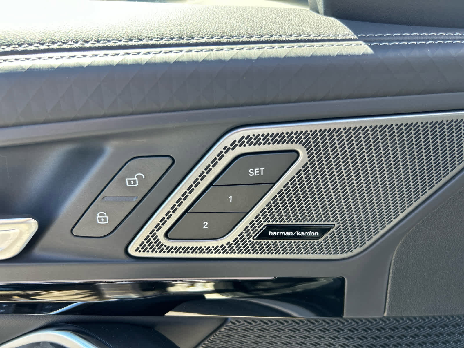 Used 2026 BMW X2 xDrive28i w/ Technology Package image 24