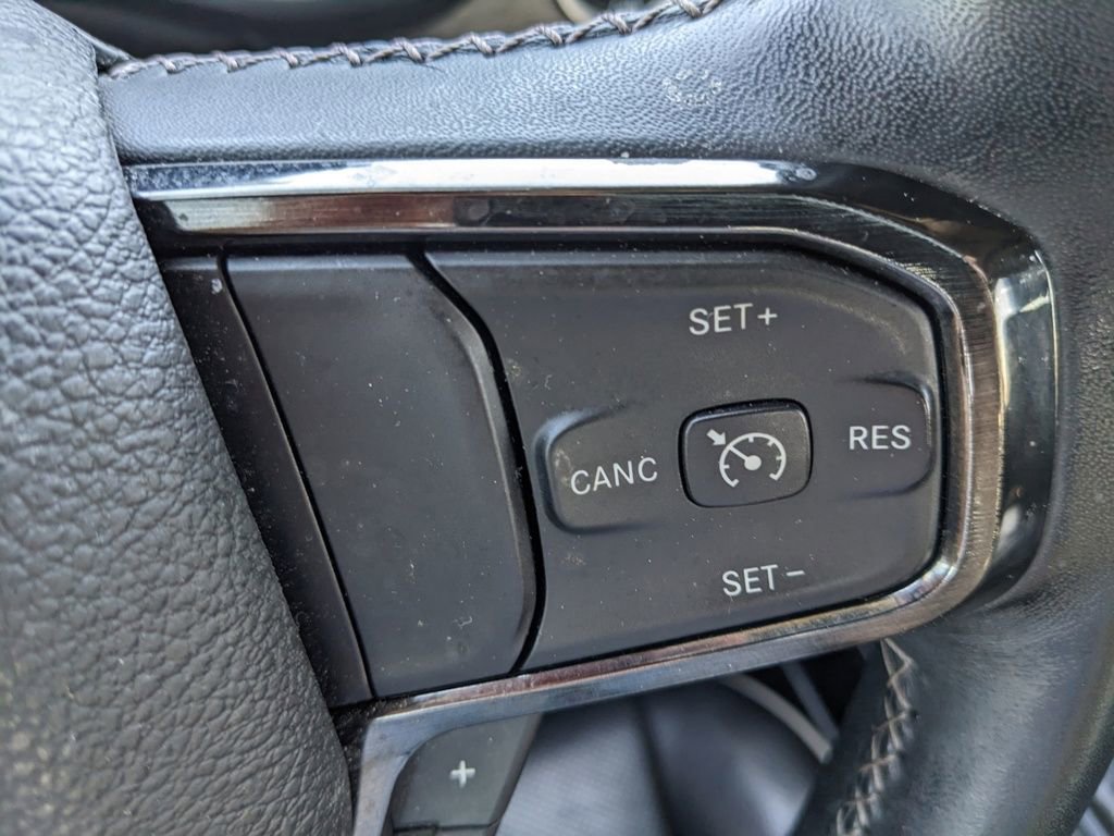 Certified 2022 RAM 1500 Limited w/ Body Color Bumper Group image 32